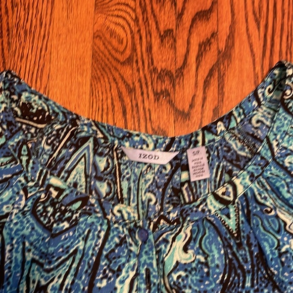 NEW women’s IZOD brand blouse short sleeve. Blue/teal/black pattern.Size small. - Picture 6 of 8